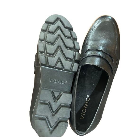 Vionic black chunky lug sole loafers shoes 7 Cheryl II slip ons - Picture 5 of 8